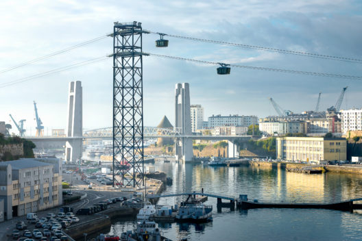 Brest a inauguré le 1er téléphérique urbain de France