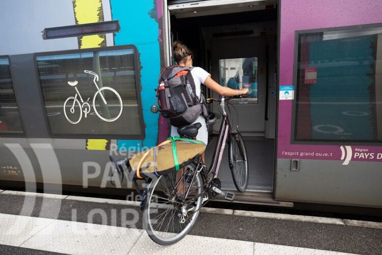 jusqu'à 24% MOTTEZ Porte-vélo 2 vélos+rail montée